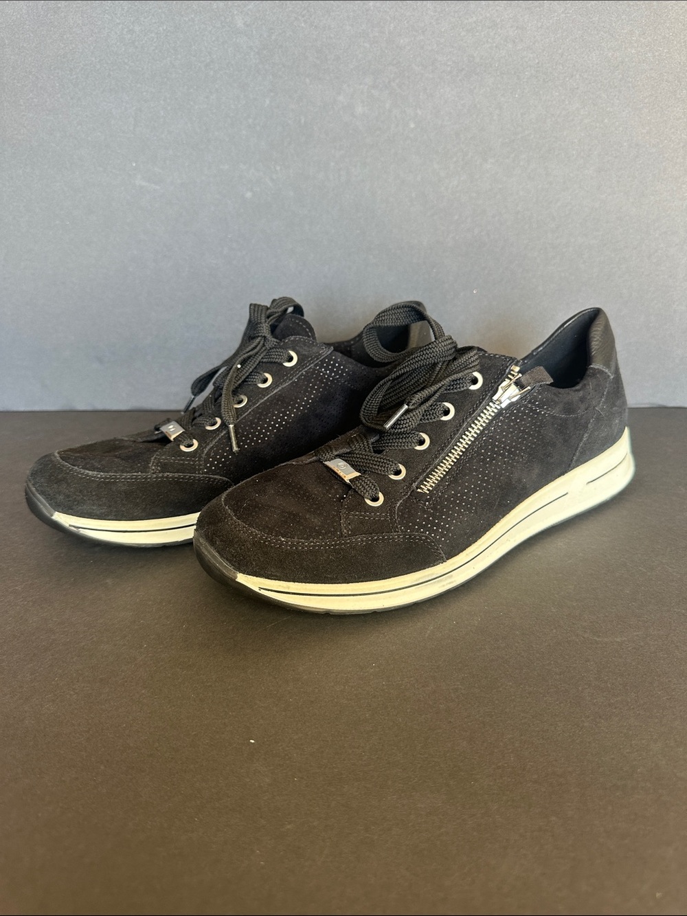 Ara High Soft black sneakers size 7.5 women’s